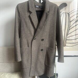 Houndstooth coat
